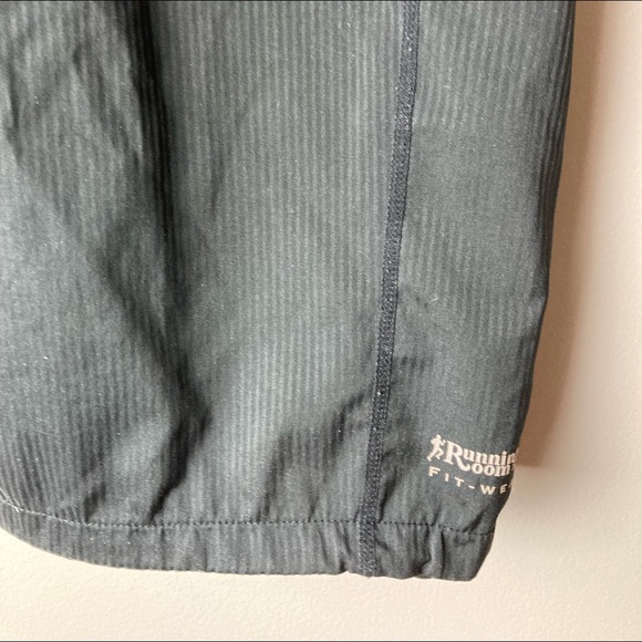 Running Room capris - Picture 4 of 10